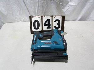 Makita 18V 18 Gauge Brad Nailer - tool only