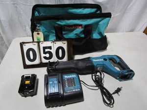 Makita 18V LXT Reciprocating Saw Kit