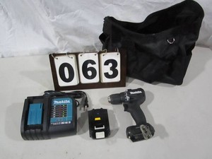 Makita 18V Subcompact Driver Drill Kit