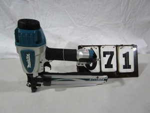 Makita 716 Medium Crown Stapler