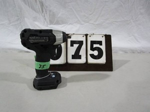 Makita 18V 38 Drive Sub-compact Impact Wrench - tool only