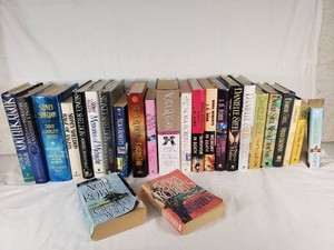 Collection of Romance and Thriller Novels by Various Authors Including Sidney Sheldon and Nora Roberts