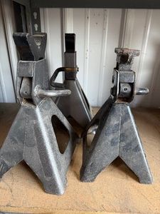 3 Jack Stands