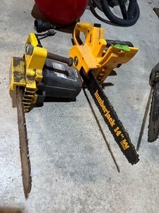 2 Chainsaws