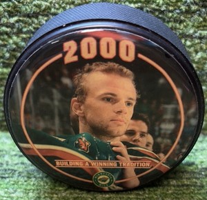 2000 NHL DRAFT MINNESOTA WILD MARIAN GABORIK #10 PHOTO LOGO OFFICIAL PUCK FSN
