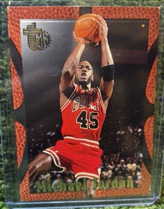 1994-95 Topps Embossed Michael Jordan #121 MJ BULLS 45 MT HOF MVP
