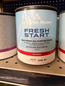 Benjamin Moore Fresh Start High-Hiding All Purpose Primer  White 046 00  3 quarts