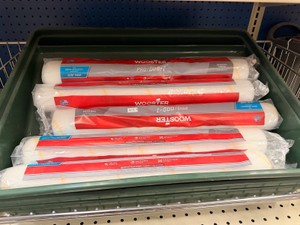 New Wooster ProDoo-Z 9 Paint Roller Covers & Paint Trays  Lot of 8