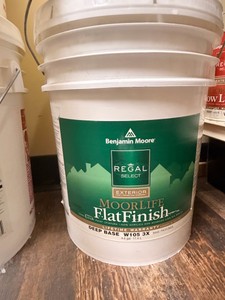 Benjamin Moore Regal Select MoorLife Exterior Flat Finish Deep Base Paint  4.6 Gallon