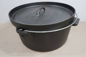 Bass Pro Shops Outdoor Gourmet Cast Iron Dutch Oven