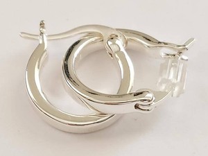 Small Silver-Tone Hoop Earrings Snap Closure CN Marked 12