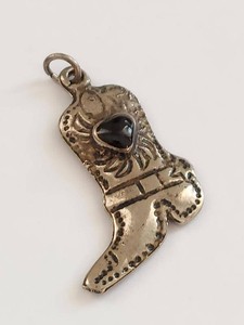 Vintage Silver-Tone Western Cowboy Boot Charm Pendant Black Heart Stone