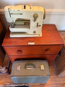 Bernina Record 730 Sewing Machine w Case Accessories Manual Foot Pedal