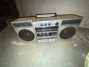 Vintage Sanyo Portable Stereo Radio Cassette Recorder Boombox M9815F