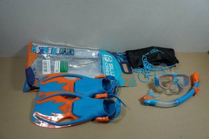 Cressi Blulove Kids Snorkel Set - Fin Size SM