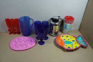 Colorful Plastic Tableware