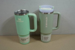 2 Stanley 30oz Tumblers with 1 Lid - No Straw