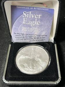2007 AMERICAN SILVER EAGLE 1 TROY OZ .999 FINE SILVER IN BOX