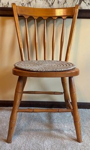 BR1 - Early American Style Side Chair
