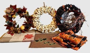 BR1 - Fall & Halloween Decor Mixed Lot - 3 Wreaths, Mats & Napkins