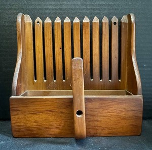 D - Vintage Wall Hanging Berry Picker Wooden Decor
