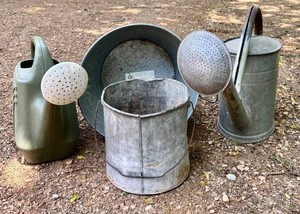 G - Metal Garden Watering Cans & Buckets Mixed Lot