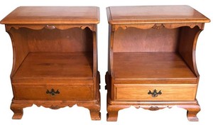 MB - Two Vintage Kling Maple Nightstands