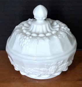 MB - Vintage Westmoreland Milk Glass Covered Candy Dish