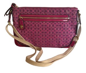 MB - Crossbody Handbag - Coach Poppy Signature East West Swingpack Style 50288