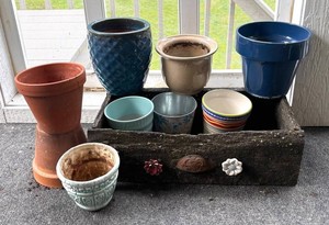 P - Eight Planter Pots with Vintage Decorative Drawer