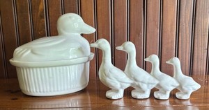 LR - Vintage Duck Ceramic Covered Dish & Geese Figurines