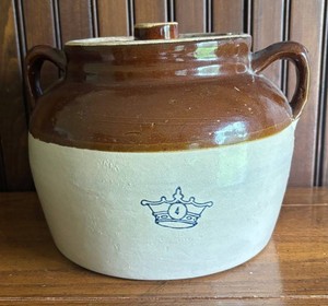 LR - Vintage Robinson Ransbottom Pottery Bean Pot Crock