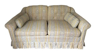 LR - Vintage Subtile Striped Sofa