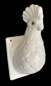 LR - Vintage Ceramic Rooster Towel Holder - Wall Mount
