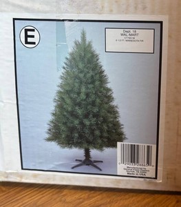 LLBR1 - Minnesota Fir Artificial Christmas Tree