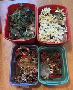 LL - Christmas Decor Assortment