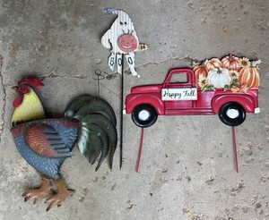 G - Three Yard Stakes - Rooster, Boo Ghost & Happy Fall Truck