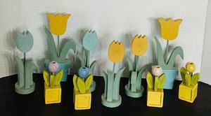DR - Painted Wooden Tulip Decor Set (Lot of 9)
