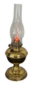 LR - Vintage Brass Oil Electric Table Lamp