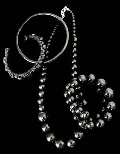 DR - Costume Jewelry Necklace Bracelet Bangle Beaded Bracelet Set (Lot of 4)