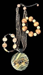 DR - Wood Bead Necklace, Bracelets & Earrings Mixed Lot