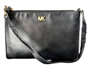 DR - Convertible Pouch Michael Kors Black Leather Gold-Tone