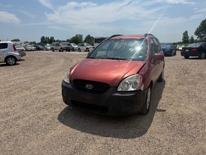 2008 Kia Rondo