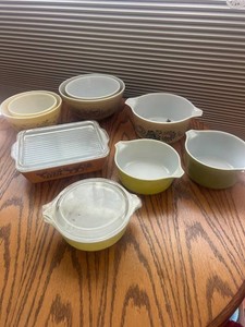 Group Including Pyrex Oven Ware Casserole &amp Bowl Lot