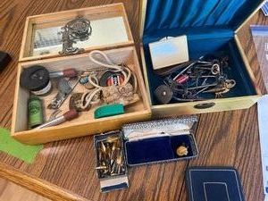 Vintage Sewing Notions Mixed Antique Fountain Pen Nibs, Etc