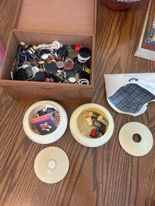 Assorted Buttons, Thimbles & Pinbacks in Wooden Box
