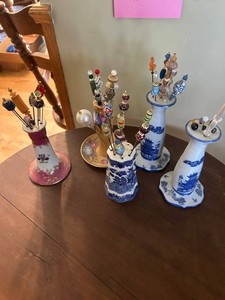 Porcelain Hat Pin Holder With Decorative Hat Pins (Lot of 5)