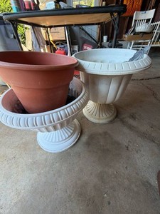 Outdoor Planter Set White Pedestal Urns with Brown Flower Pot