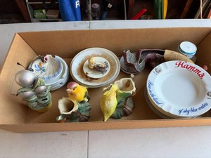 Lot of Vintage Ceramic Bird Planters Beer Ashtrays Glass Decor