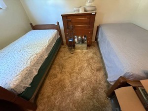 Twin Wood Bunk Bed Set Convertible to Two Separate Twin Beds